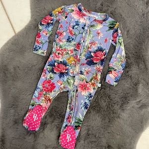 4 zipper posh peanut footies